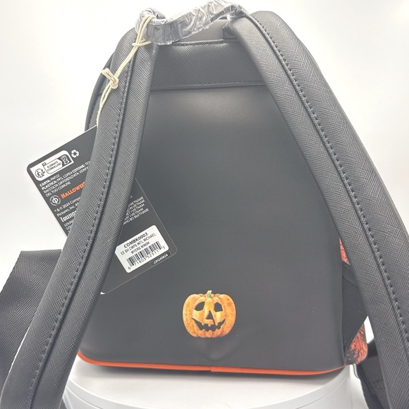 Loungefly Halloween Mini-Backpack Michael Myers - Picture 3 of 9